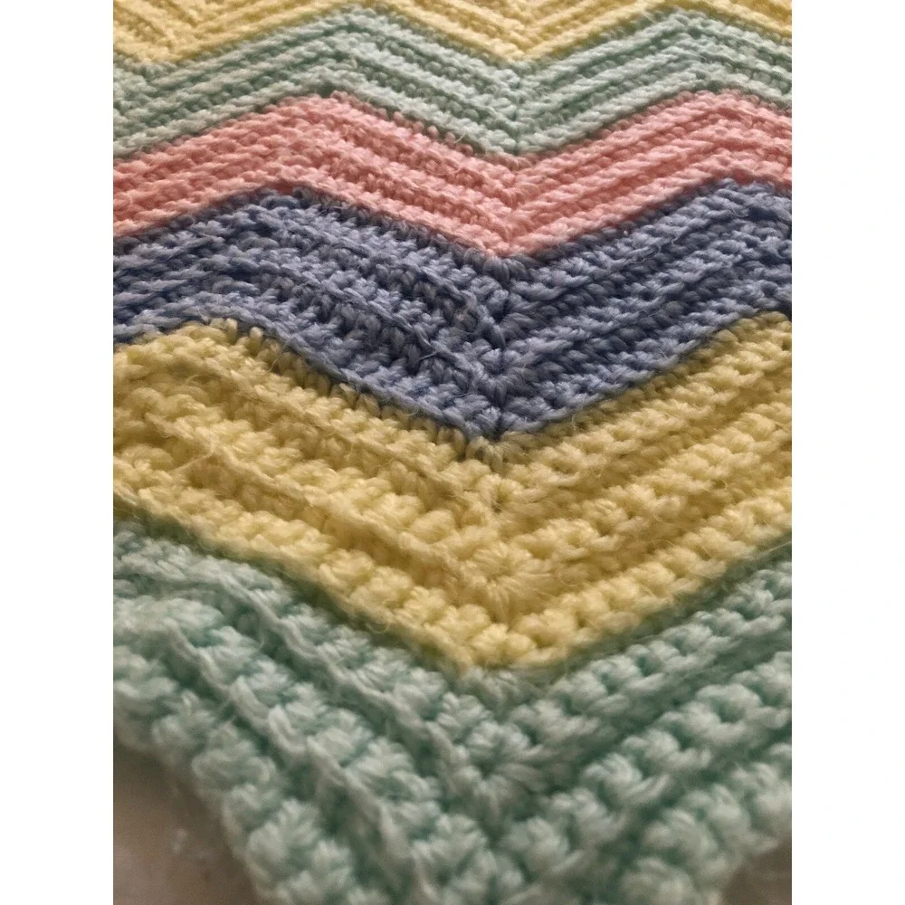 Four toned Chevron Pretty Pink Blue Yellow Green Vintage Afghan‎ Throw Blanket